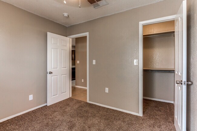 Building Photo - Charming Eastside Home with Refrigerated Air and Easy Access to Ft. Bliss and Loop 375