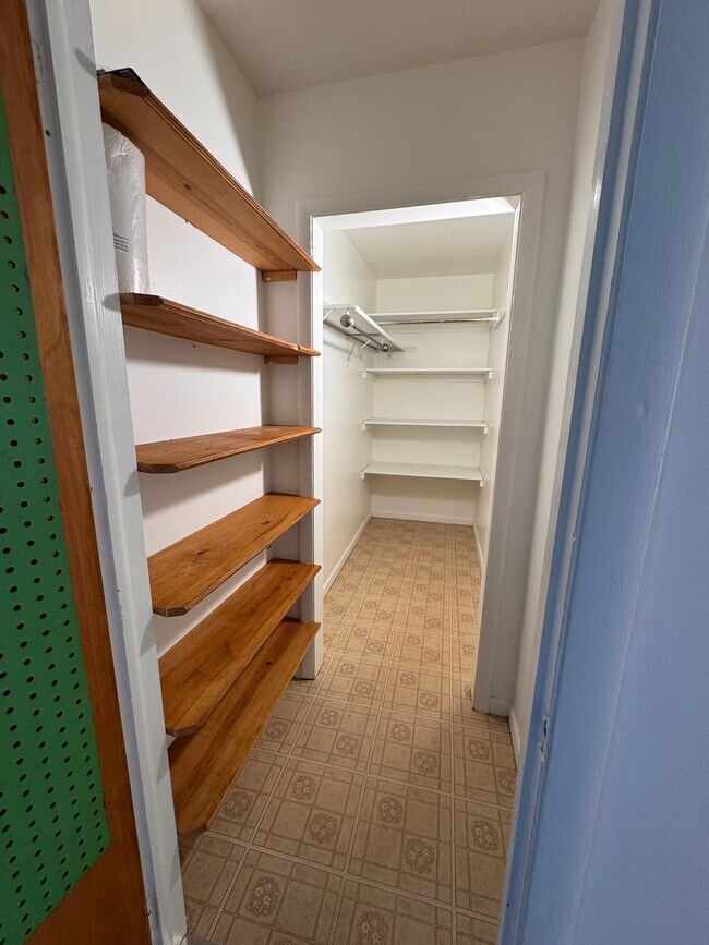 Building Photo - 1111 Rt 41