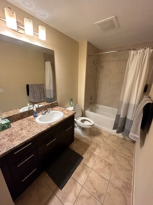 Building Photo - 6630 SW 57th Ave