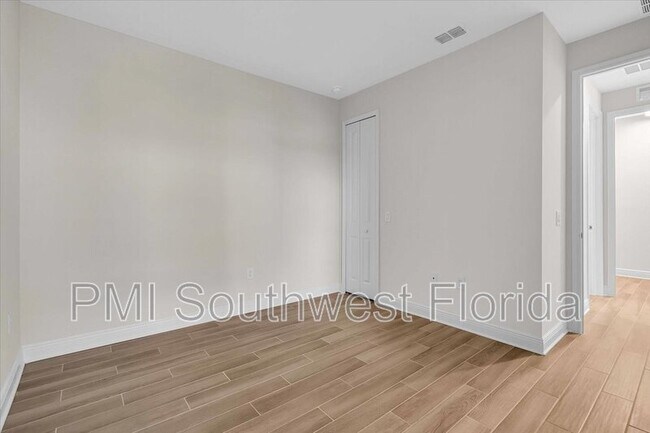 Building Photo - 18018 Franklin Park Ct