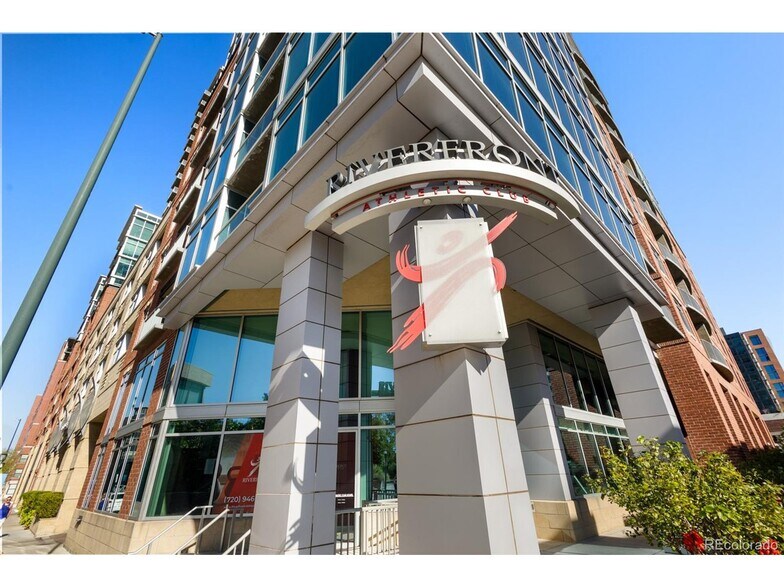 Building Photo - 1700 Bassett St