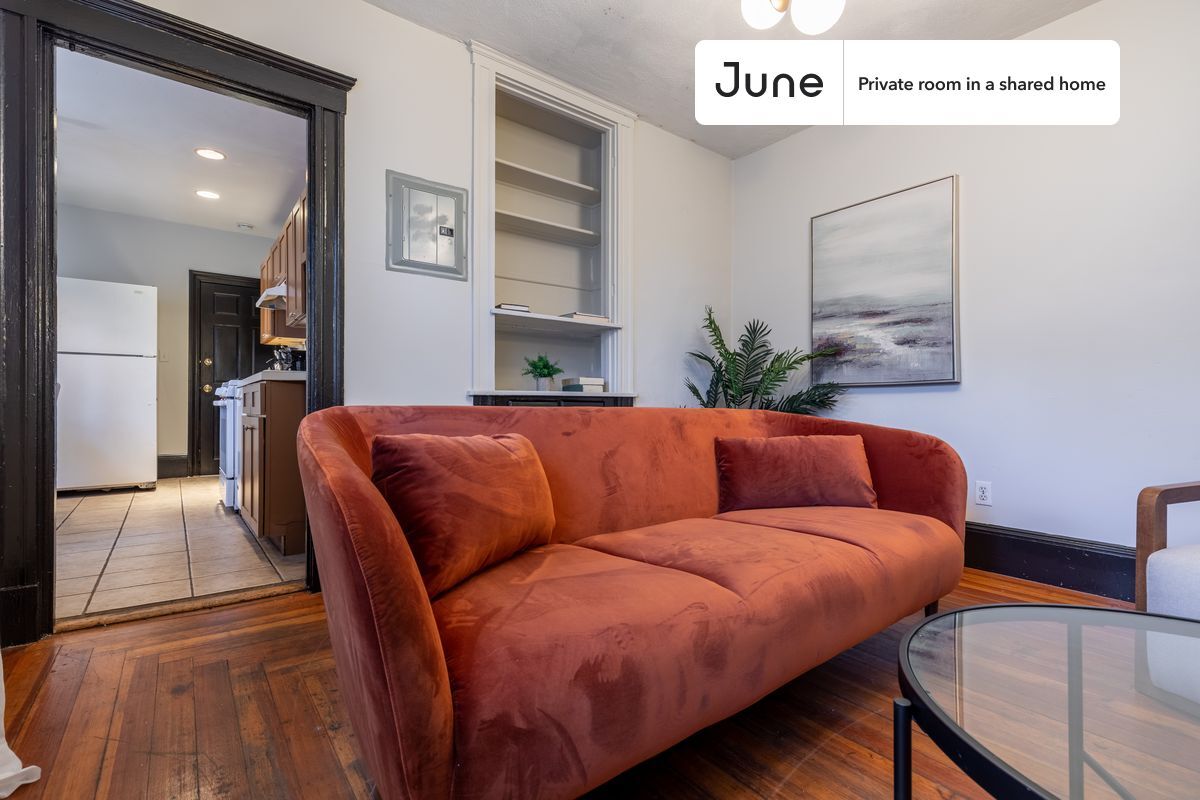 Building Photo - Room in Shared 5 bed/2 bath home in Allston