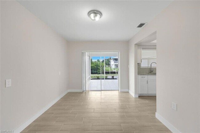 Building Photo - 27150 Esther Dr