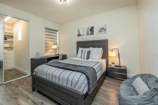 Building Photo - 151 Sword Fern Pl