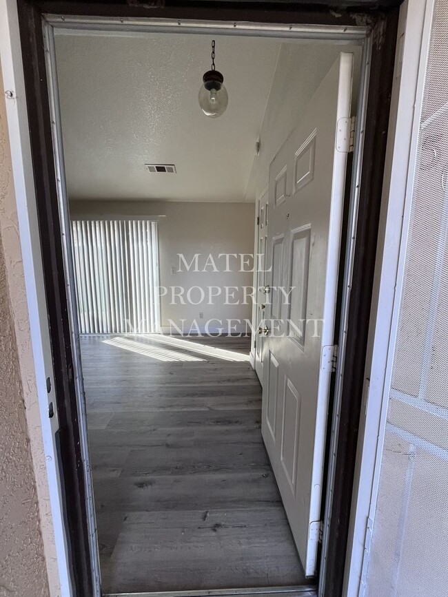 Building Photo - 509 Pirinen Ln