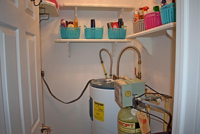 Building Photo - 6271 W Cedar Meadows Ln