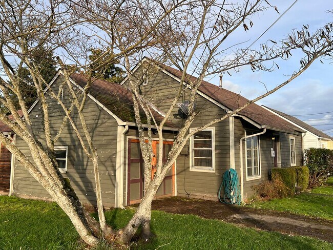 Building Photo - OWN959