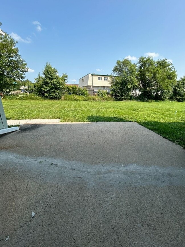 Building Photo - 6607 N 65th St