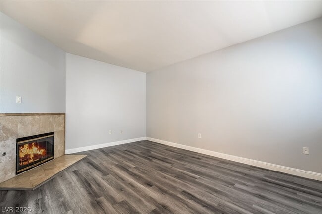 Building Photo - 5250 S Rainbow Blvd