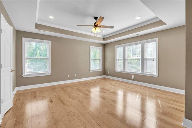 Building Photo - 242 16th St NW