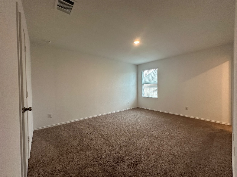 Building Photo - 4918 Legacy Trl