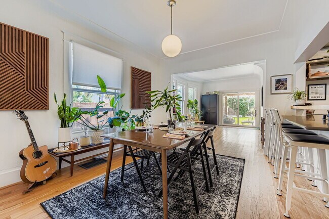 Building Photo - Charming 4-Bedroom Denver Home in West Hig...