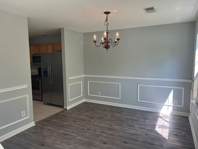 Building Photo - Fully Renovated 2 Bedroom/ 2.5 Bathroom Townhome - The Farm at Buckwalter