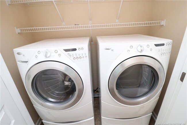 Building Photo - 711 Keystone Park Dr