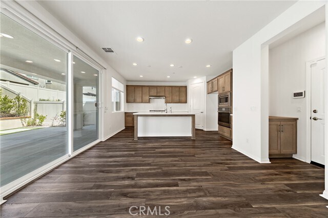 Building Photo - 32216 Hillstone St