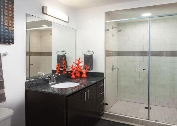 Building Photo - 2323 N Houston-180.2