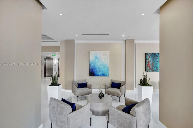 Building Photo - 2401 S Ocean Dr