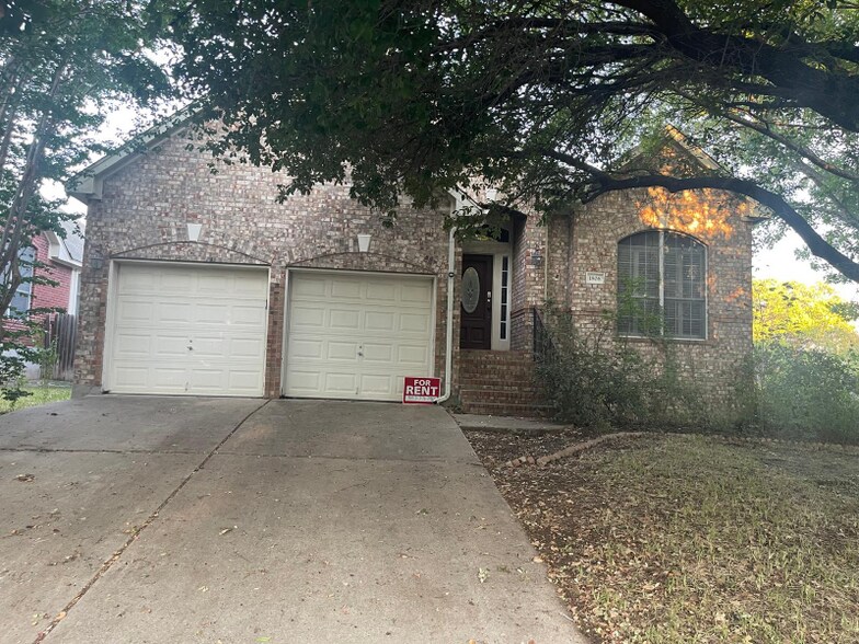 Building Photo - 1806 Chasewood Dr