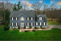 Building Photo - 15 Pine Meadow Rd