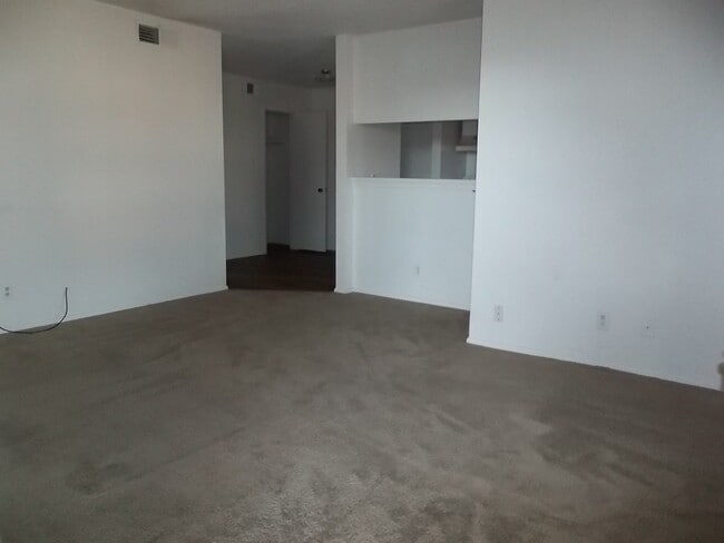 Building Photo - 1107 Whitney Pl Dr