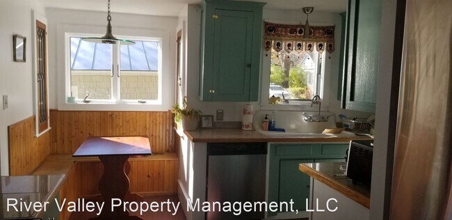 Building Photo - 2 br, 2 bath House - 22 Day St