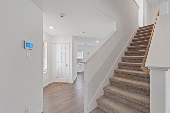 Building Photo - 6133 Dunsmore Cyn Ln