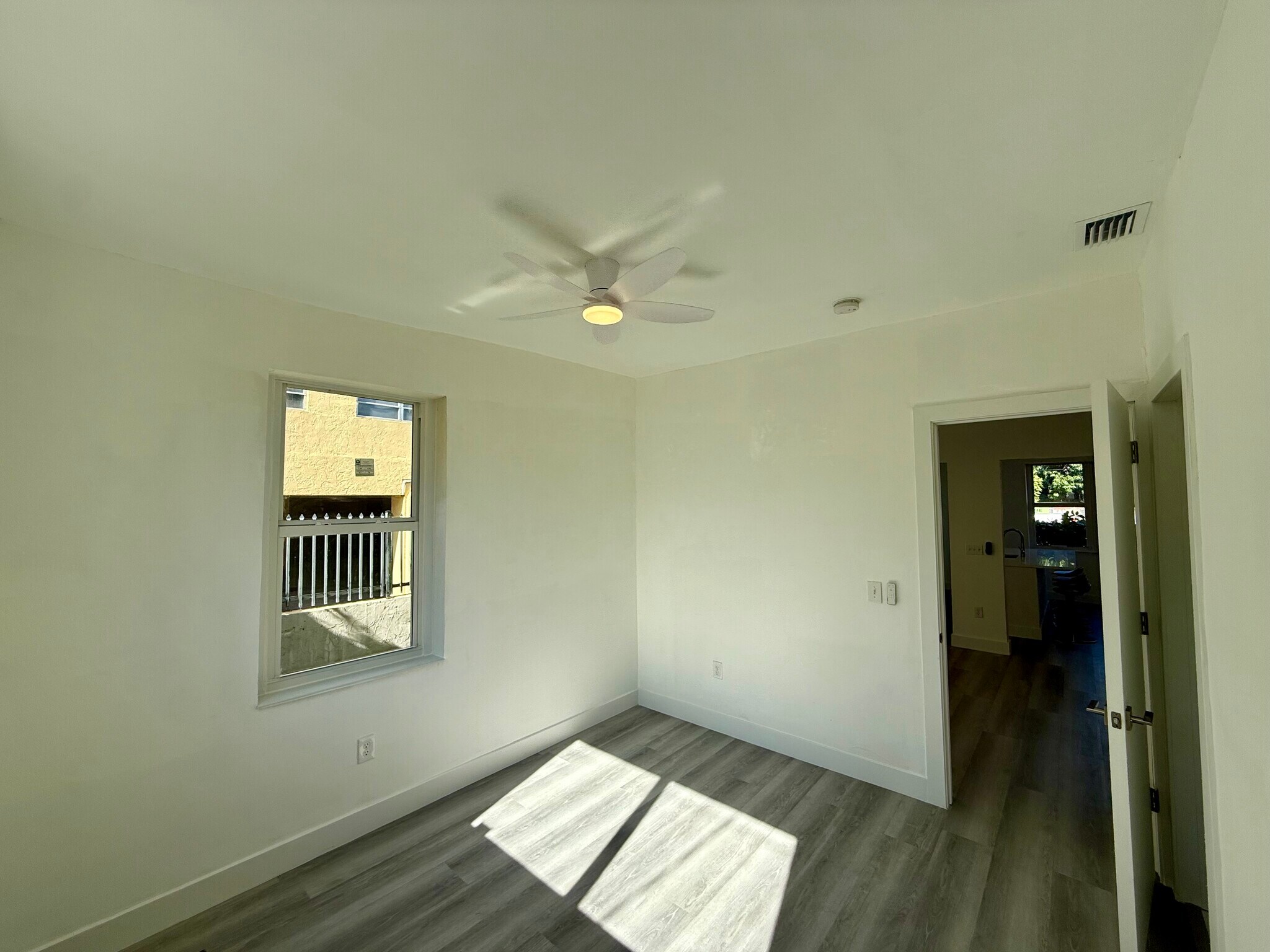 Primary BR - 340 NE 125th St