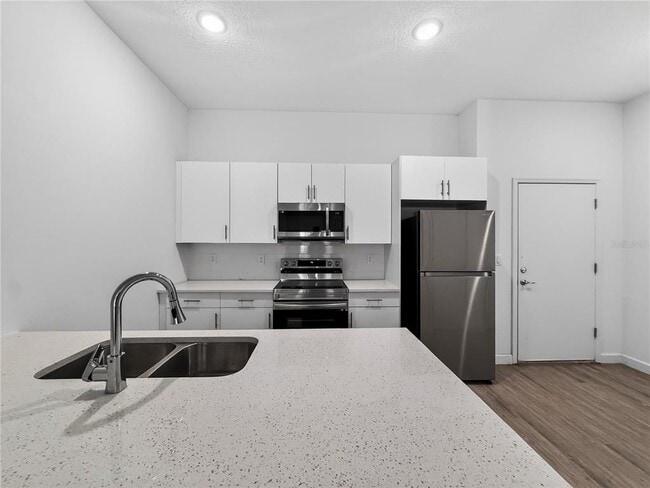 Building Photo - 367 Famagusta Dr