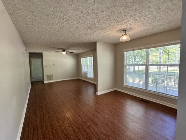 Building Photo - 2480 Hortons Pond Rd