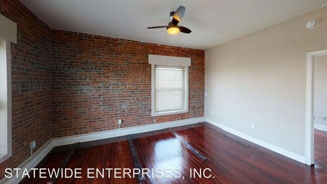 Building Photo - 915 S Carondelet St