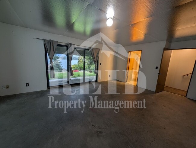 Building Photo - Utah8876