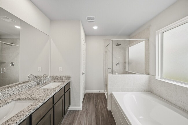 Building Photo - Beautiful, Well-Maintained 3-Bedroom, 2-Bathroom in Charleston Heights with a Fresh Open Floorplan