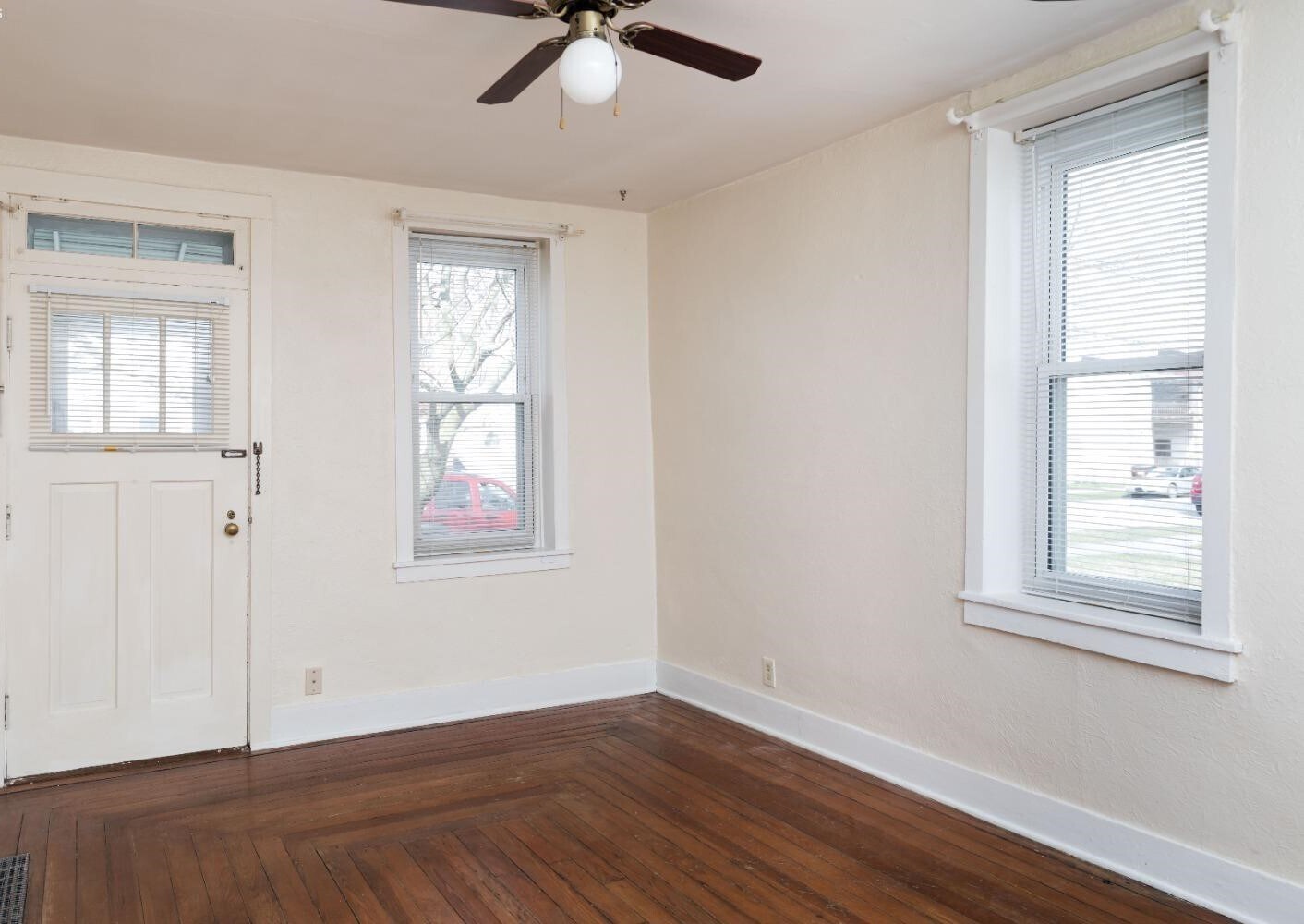 Building Photo - 51 Sycamore St