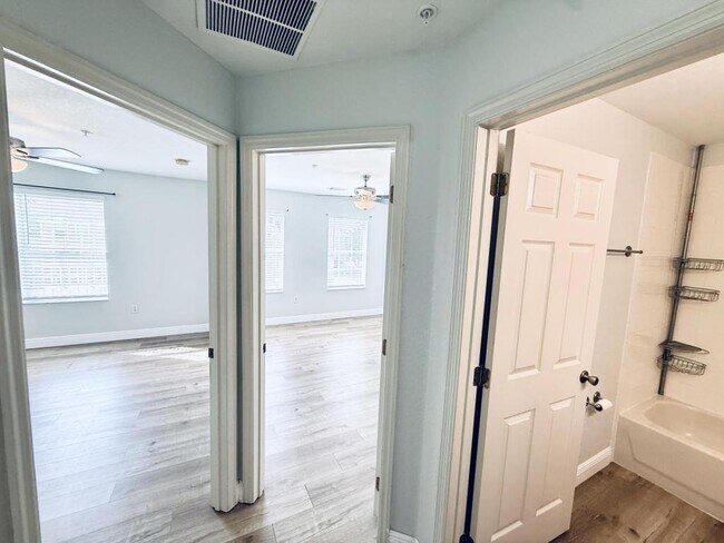 Building Photo - 2983 Ashland Ln S