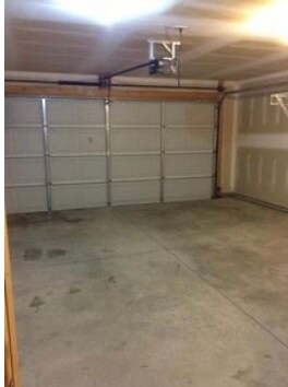 Building Photo - 1712 Clover Dr