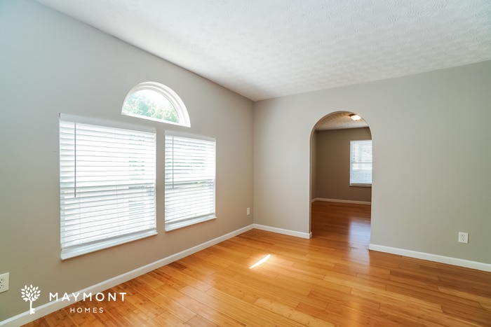Building Photo - 1335 Telham Ct