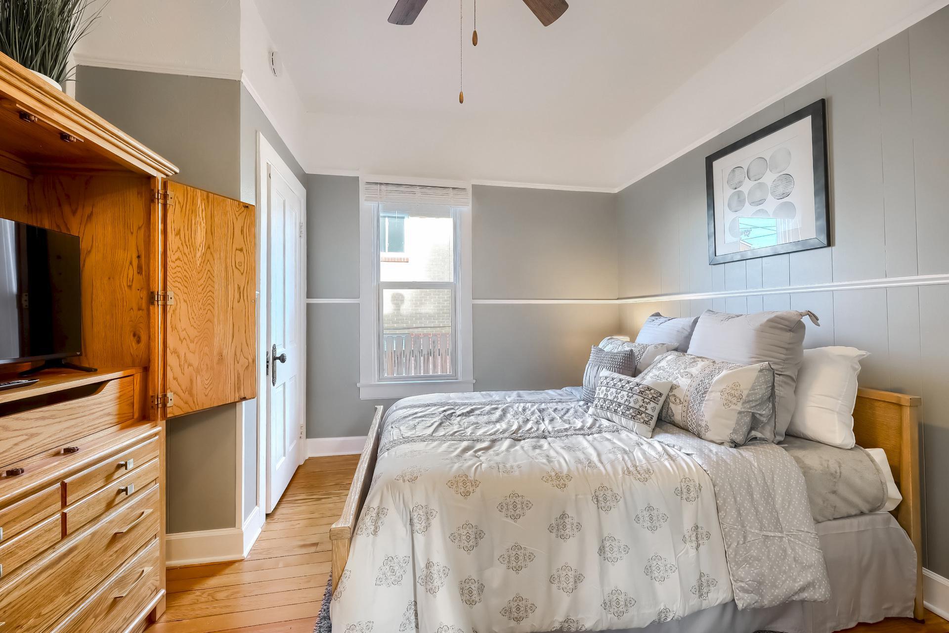 Building Photo - 3039 S Bannock St