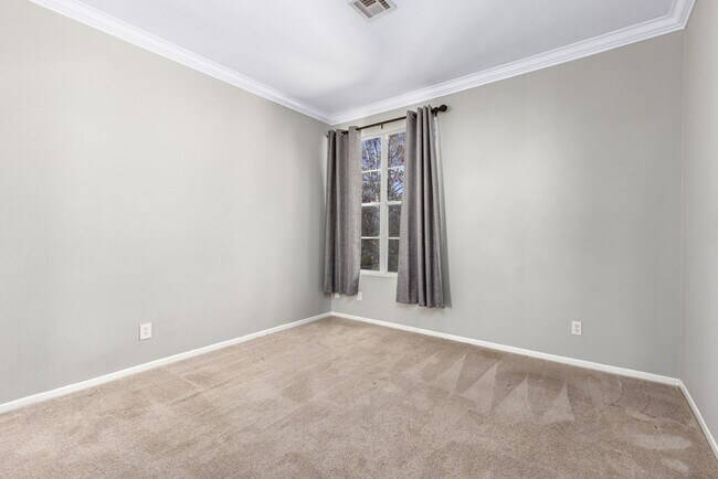 Building Photo - Beautiful Two Bedroom / Two Bathroom Condo Near Del Mar Beaches! Call for showing