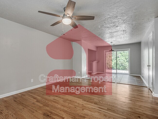 Building Photo - 10504 Ridgeview Dr