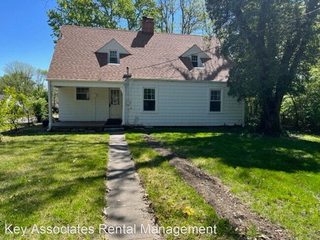 Building Photo - 3 br, 1.5 bath House - 2401 SE Kentucky