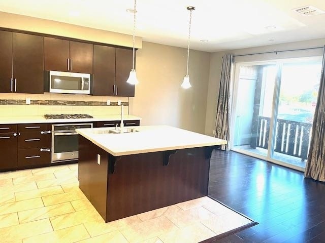 Building Photo - 9 Shreve Ln