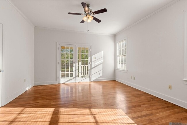 Building Photo - 4621 Sweetbriar St