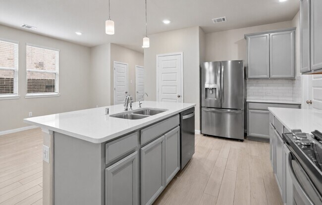 Building Photo - 17542 Rosette Grass Dr