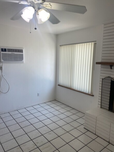 Building Photo - 1255 N Alamo St