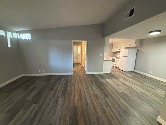 Primary Photo - 1116-1116 J St