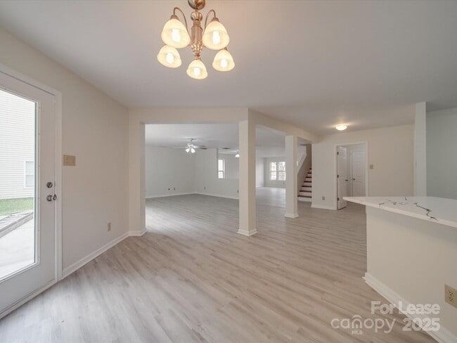 Building Photo - 3227 Deshler Morris Ln
