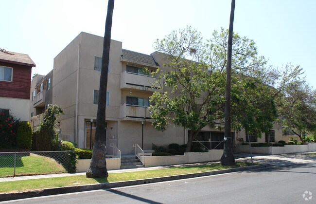 Building Photo - 976 Elden Ave
