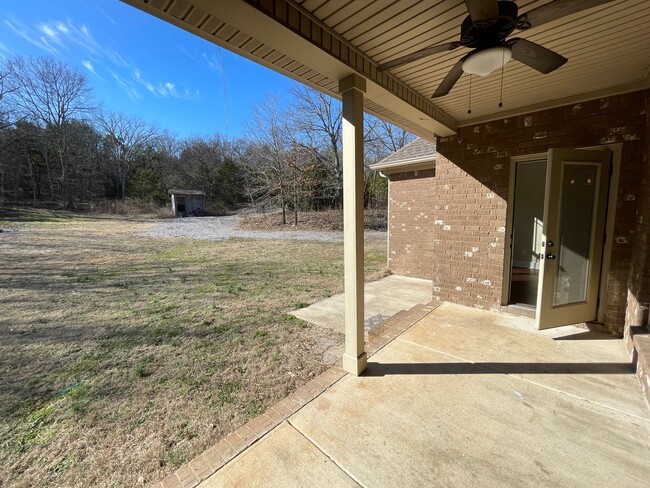 Building Photo - Murfreesboro / Rockvale Country Home 23 pl...