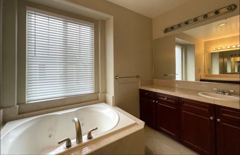 Building Photo - 3938 Hidden Grove Ln