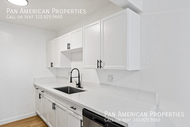 Building Photo - 638 Nebraska Ave